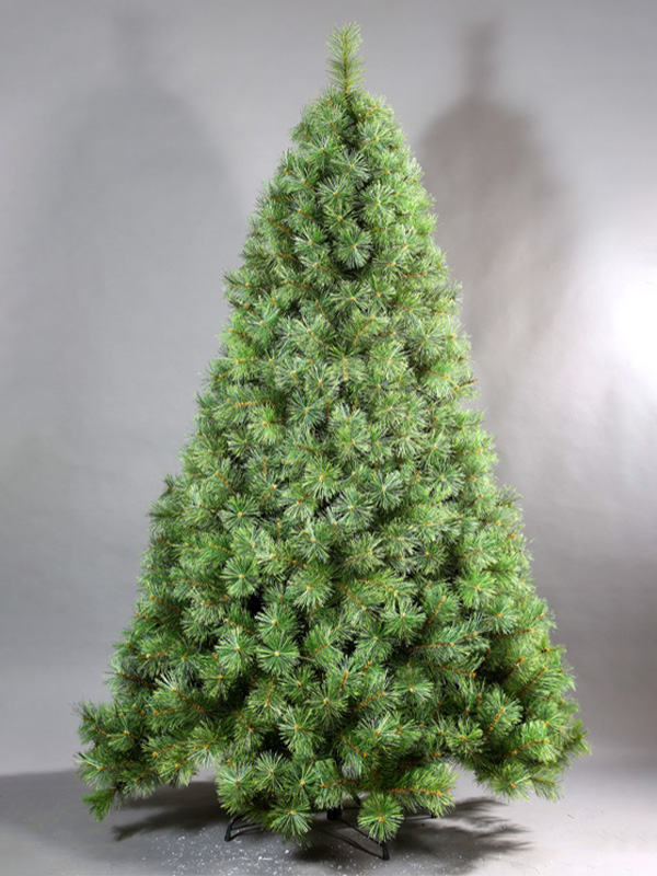Normal Christmas Tree 9A3A8699