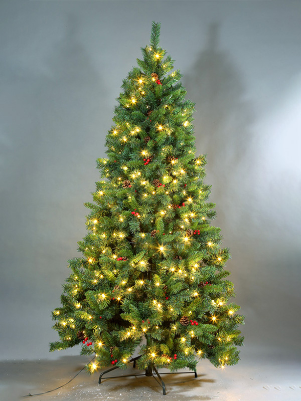 Normal Christmas Tree 9A3A8706