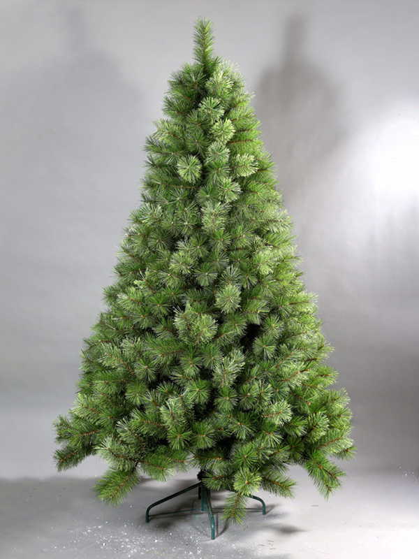 Normal Christmas Tree 9A3A8715