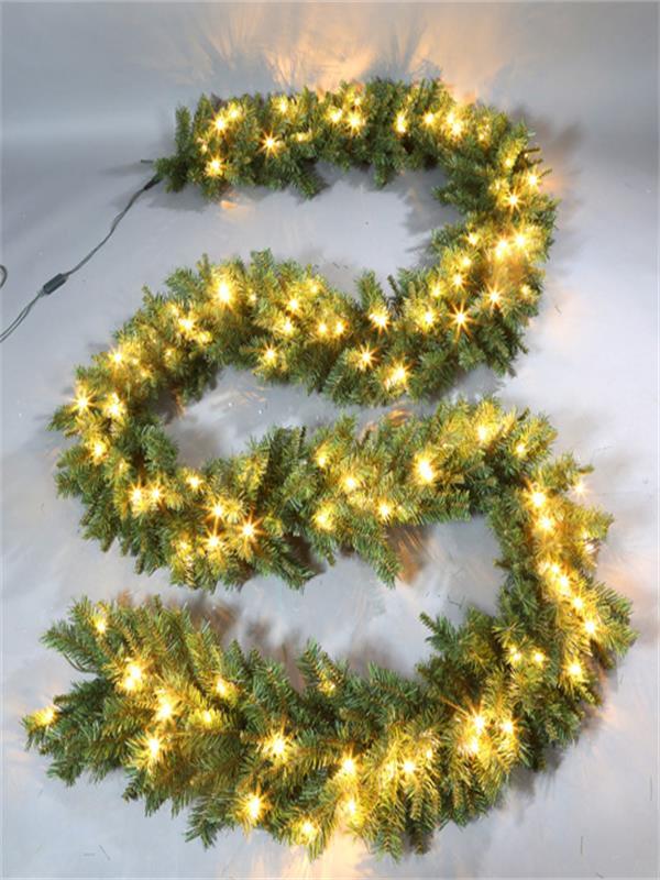 Long Strip Christmas Garland With Lights 9A3A8851