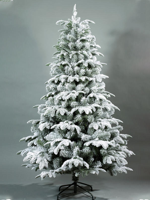 Christmas Snow Tree 9A3A8531