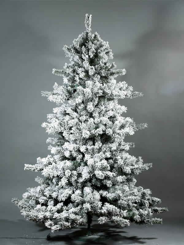 Christmas Snow Tree 9A3A8564