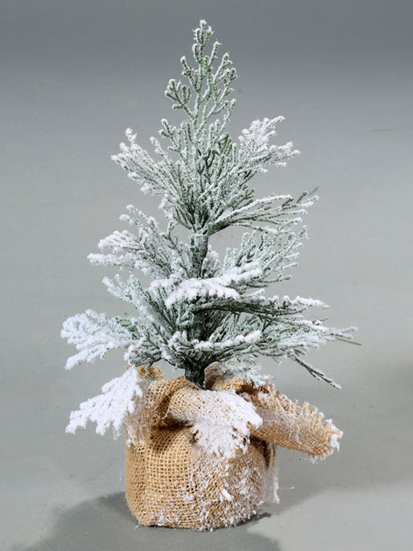 Christmas Snow Tree 9A3A8840