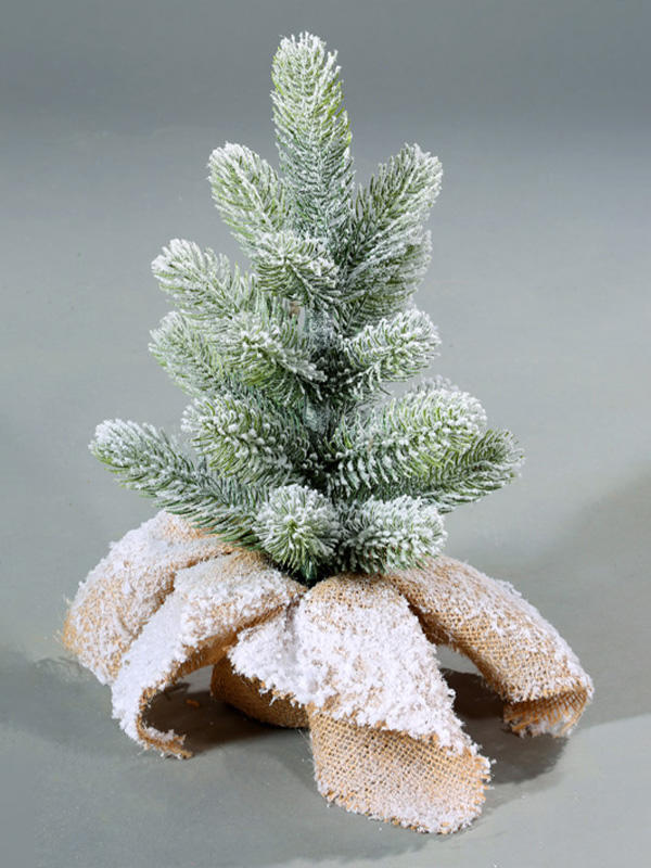 Christmas Snow Tree 9A3A8843